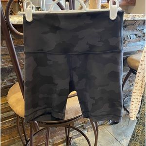 Lululemon dark gray camo biking shorts, size 4.